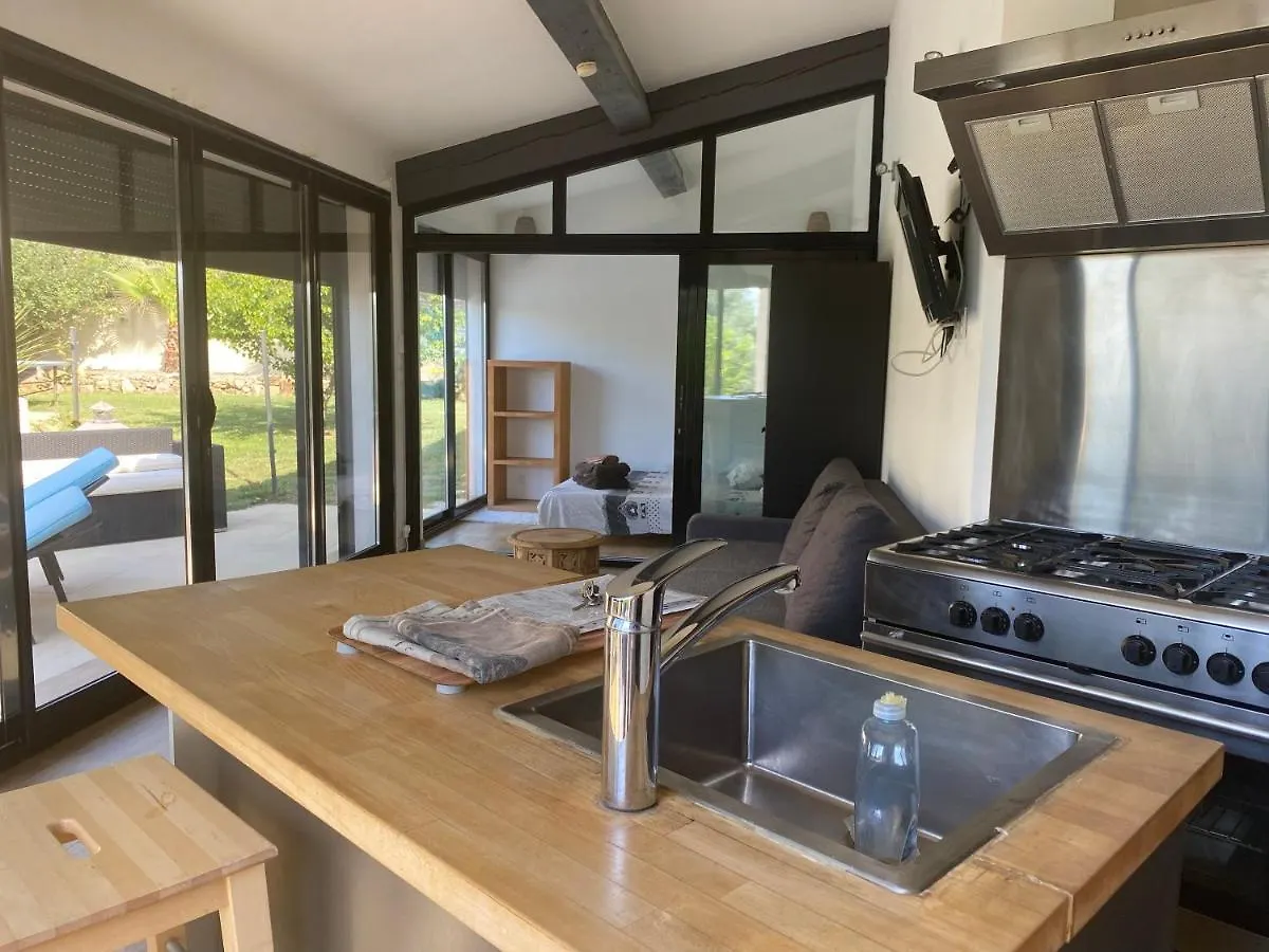 Detente A Lorgues Avec Piscine Privee Apartment